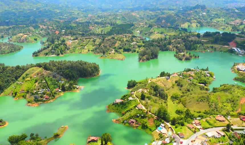 Visita Guatapé 360°